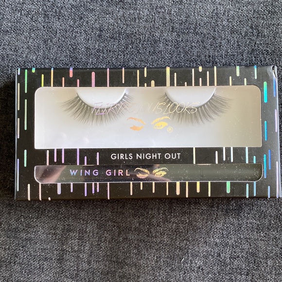 Girls Night Out false eyelashes - Picture 3 of 4